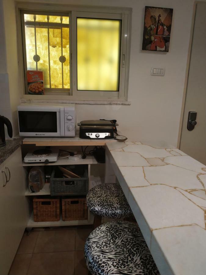Studio Apt Great Location Heart Of Downtown District Apartment Haifa Ngoại thất bức ảnh