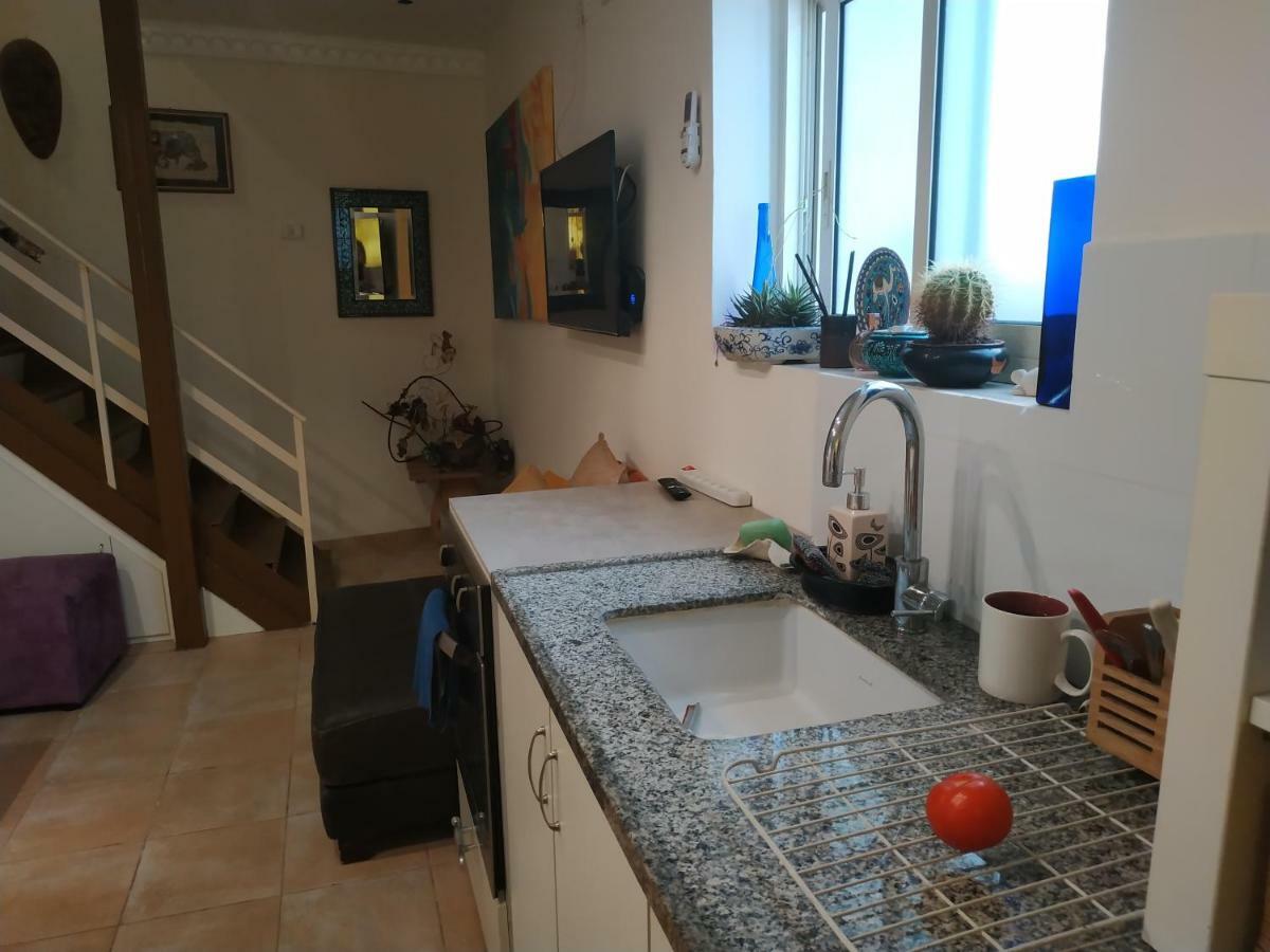Studio Apt Great Location Heart Of Downtown District Apartment Haifa Ngoại thất bức ảnh