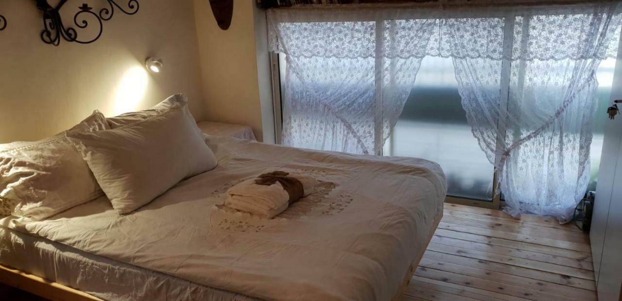 Studio Apt Great Location Heart Of Downtown District Apartment Haifa Ngoại thất bức ảnh